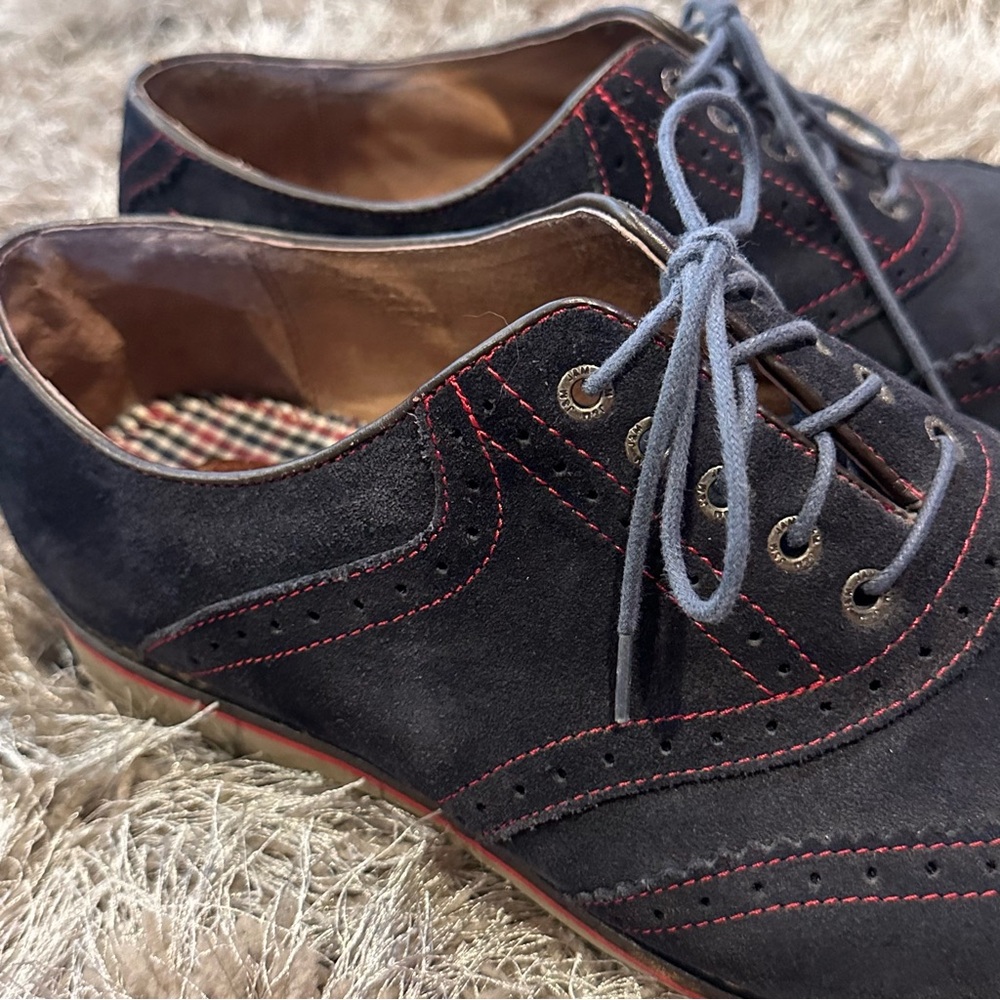 Johnston & Murphy Ellington Wingtip Dark Navy Suede Shoes - Picture 8 of 10